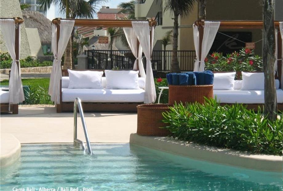 Cama Bali-alberca..jpg