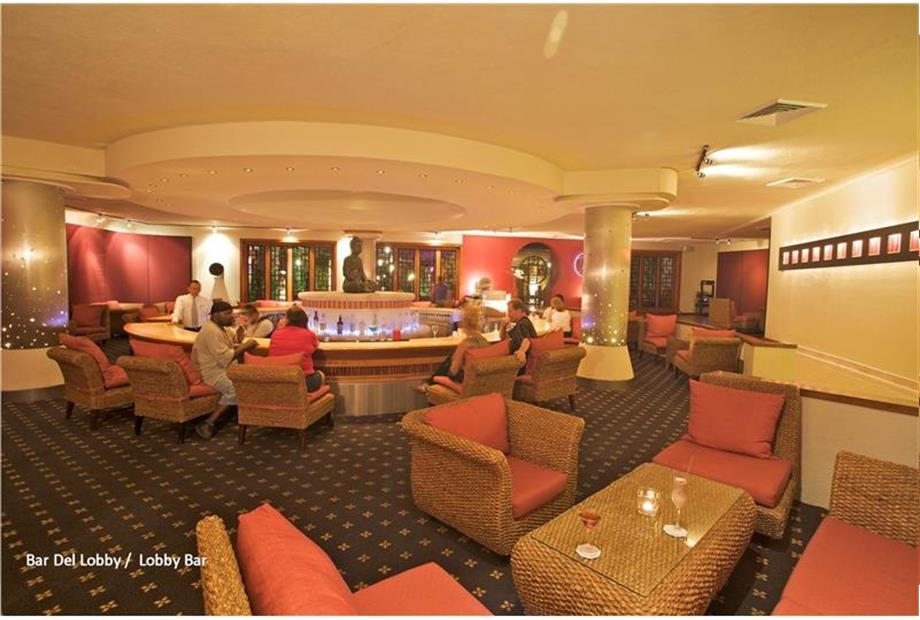 Lobby Bar 2..jpg