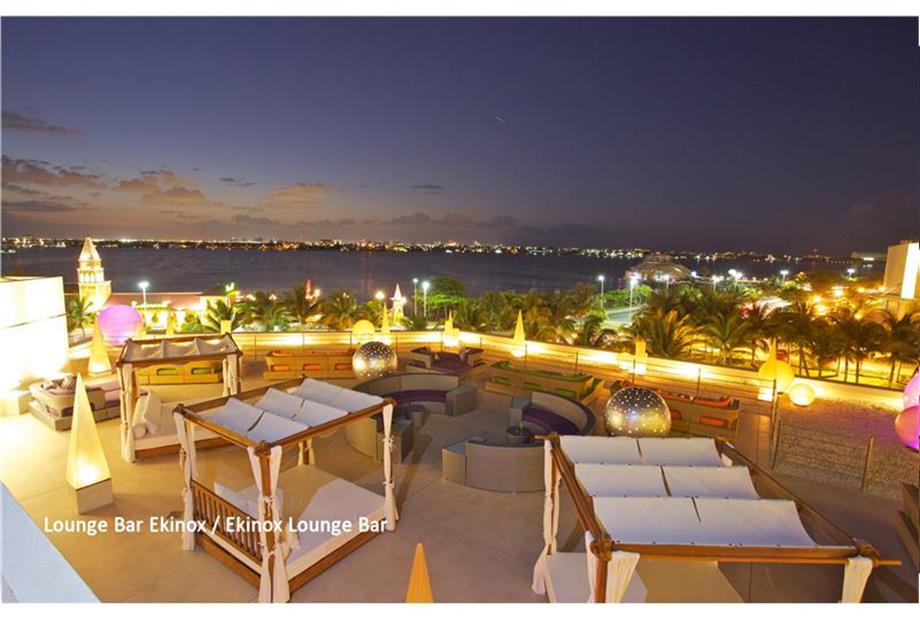 Lounge Bar Ekinox 1.jpg