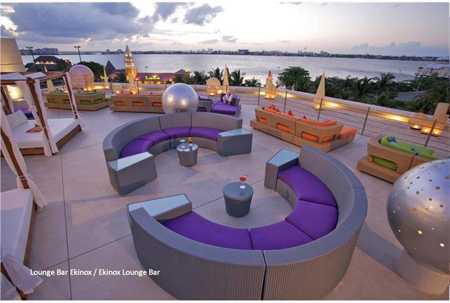 Lounge Bar Ekinox 4.jpg