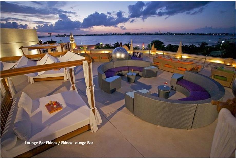 Lounge Bar Ekinox 7.jpg