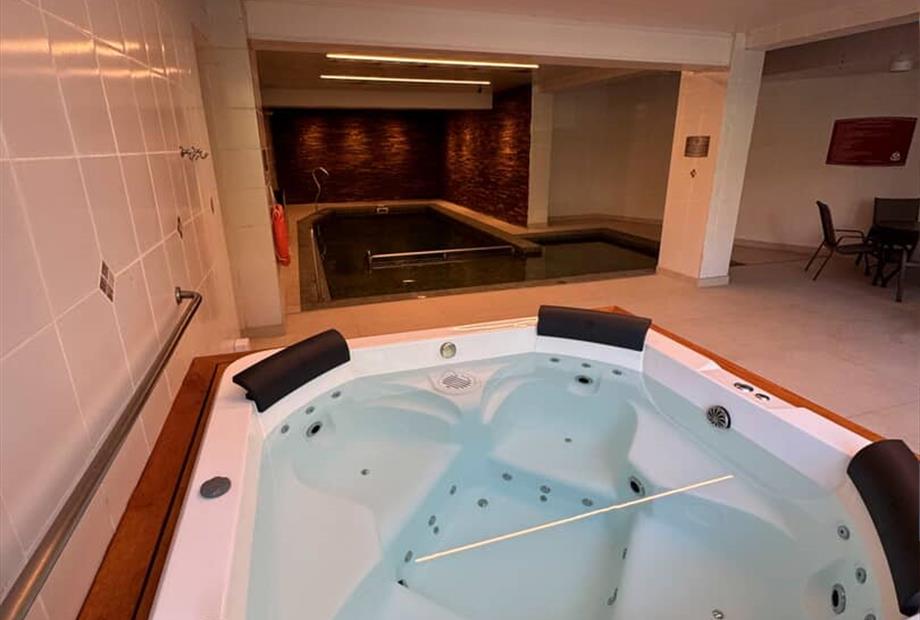 piscina.jpg