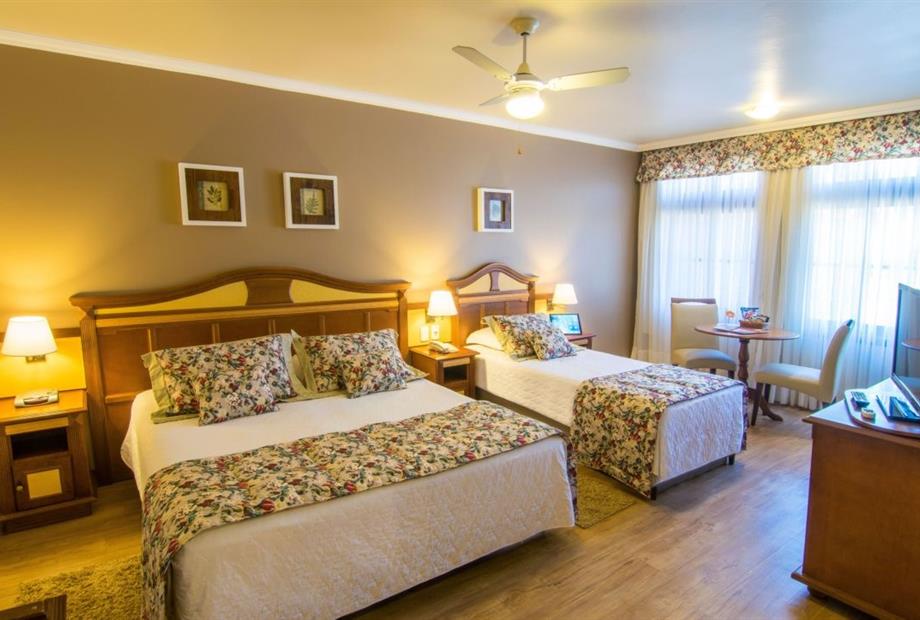 Luxo triplo  Omn.jpg