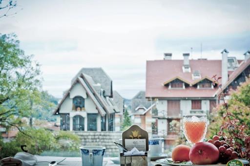 Bistro Varanda 05 - Casa da Montanha.jpg