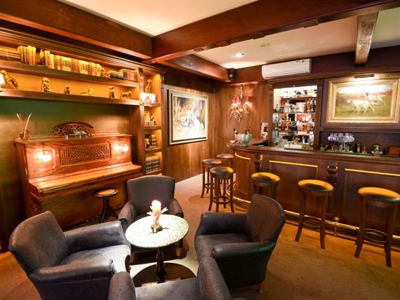 Bar El Perro - Casa da Montanha (1).jpg