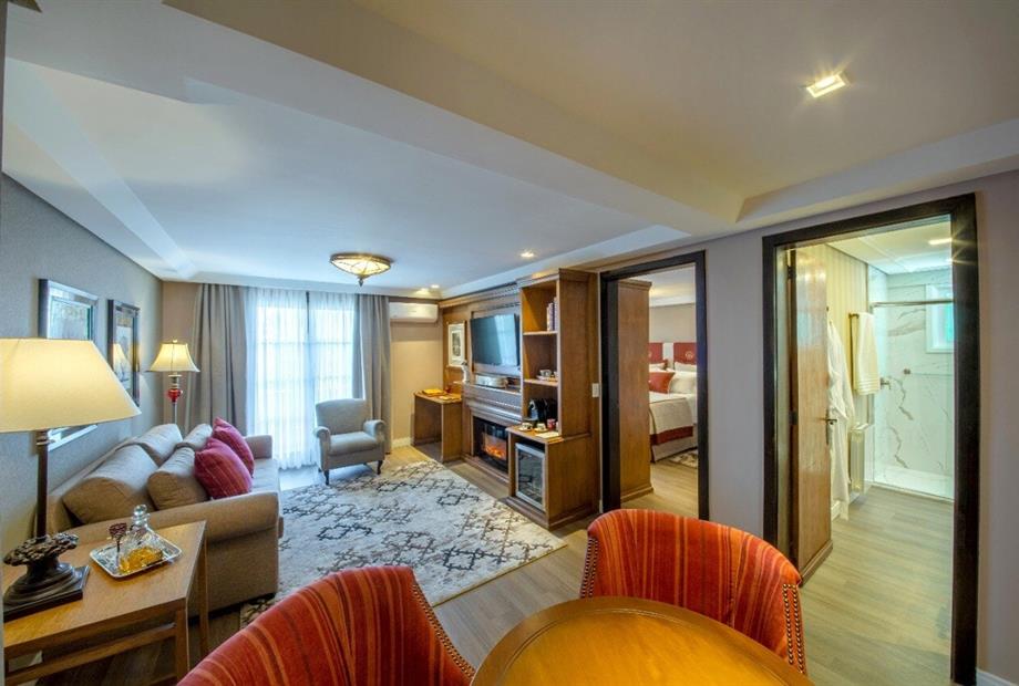 suite 3 (1).jpeg