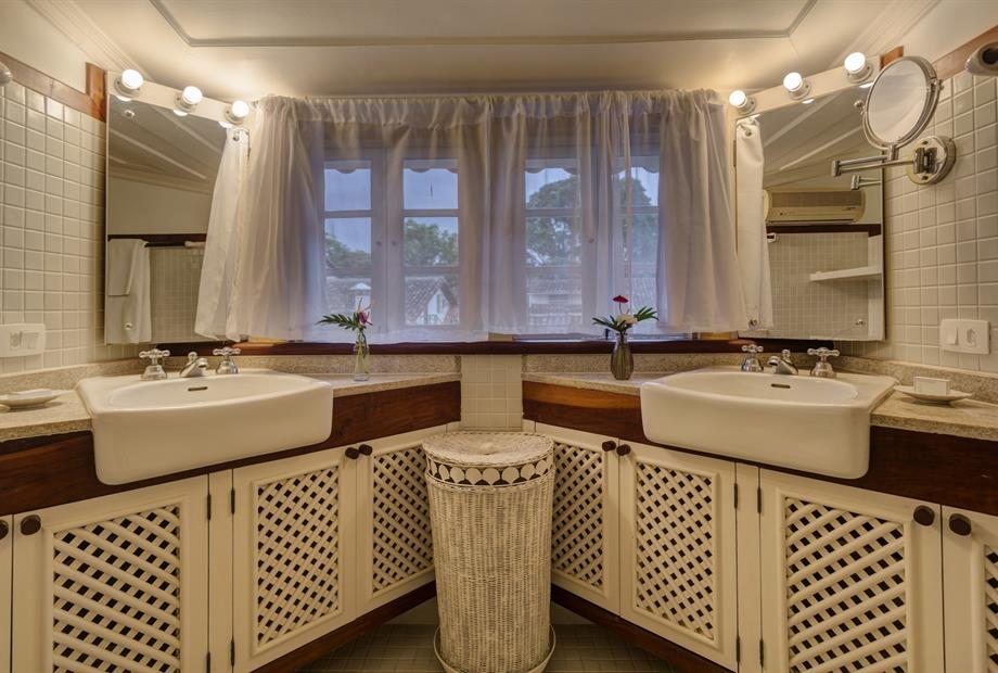 banheiro - suite junior 220 - 3.jpg