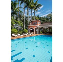 Piscina-churrasqueira