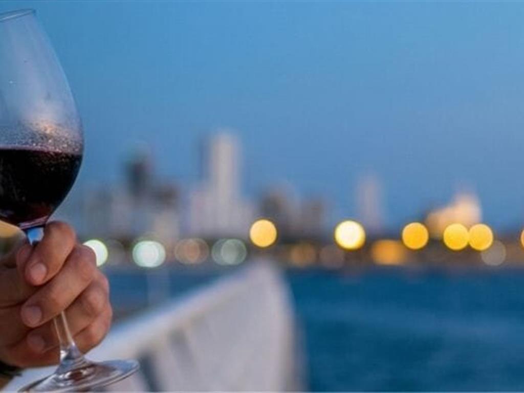 DRINK & SAIL