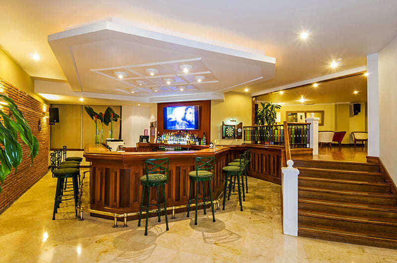 9. bar americano (3) (1) (1).jpg