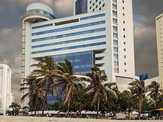 1. fachada dia (2).jpg