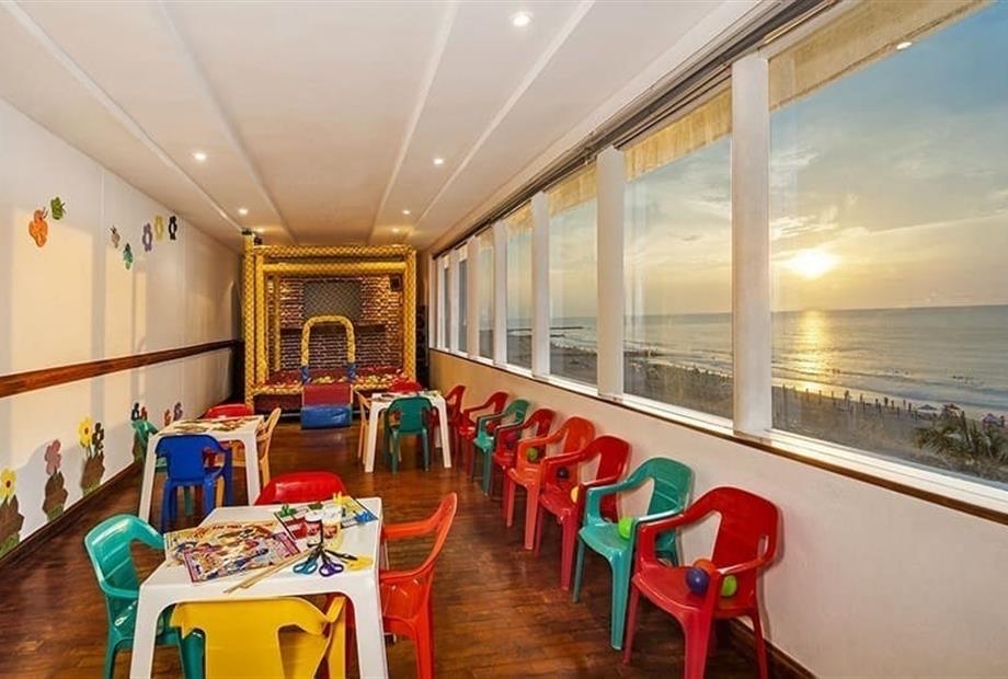 19. club niños (1).jpg