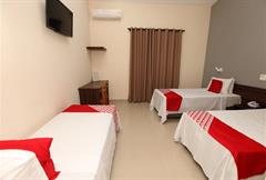 Luxo Triplo Solteiro (3 Camas Solteiro)