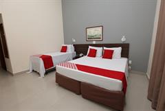 Luxo Triplo Casal (1 Cama Casal + 1 Cama Solteiro)