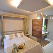 Apto Luxo - Vista Parcial Mar e Piscina s/ Varanda Triplo