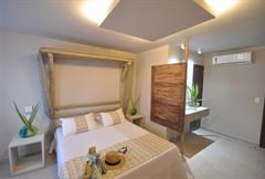 Apto Luxo - Vista Parcial Mar e Piscina s/ Varanda Triplo