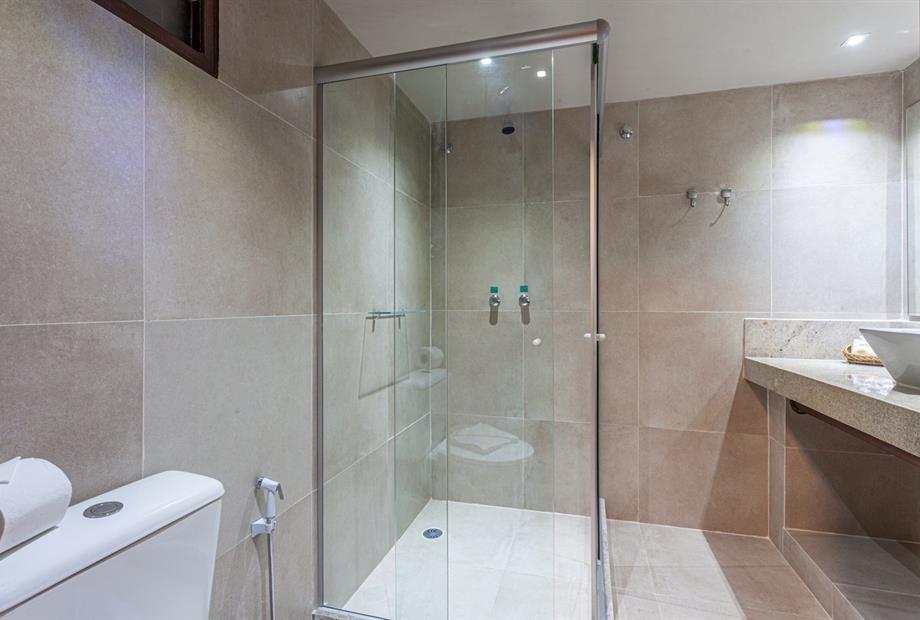 banheiro master_Easy-Resize.com.jpg