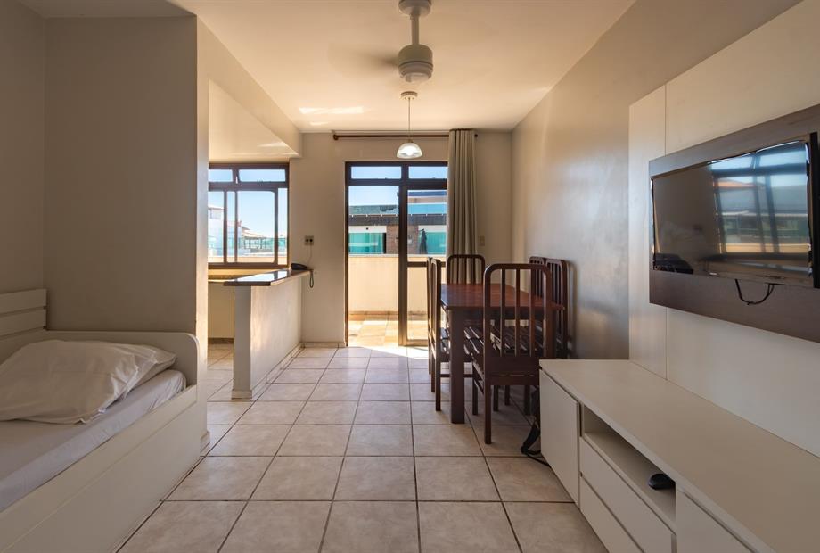 vistapiscina sala.jpg