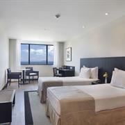 LUXO COM 2 CAMAS DE SOLTEIRO