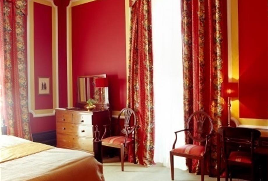 Grand Suite (Small).jpg