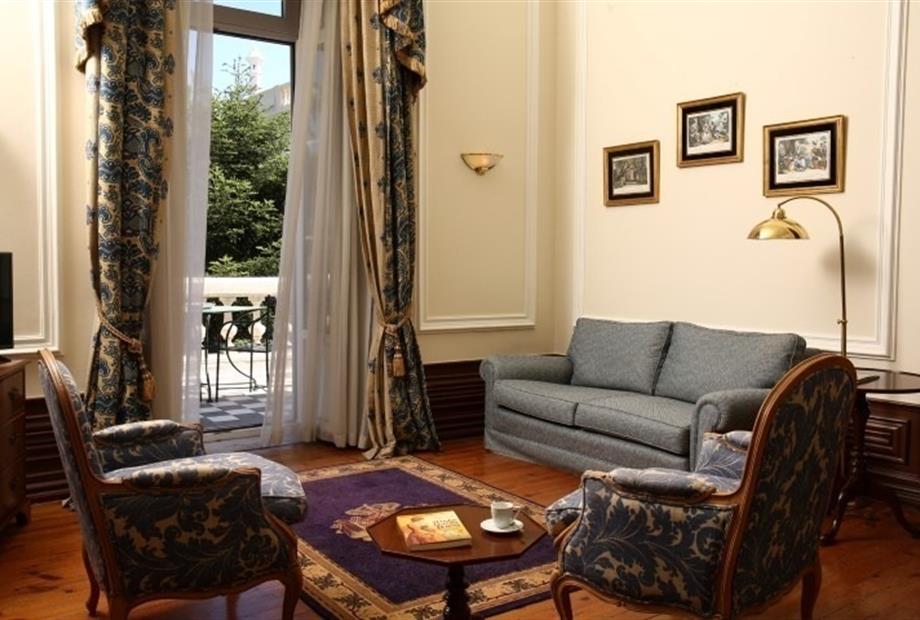 King's Suite (Small).jpg