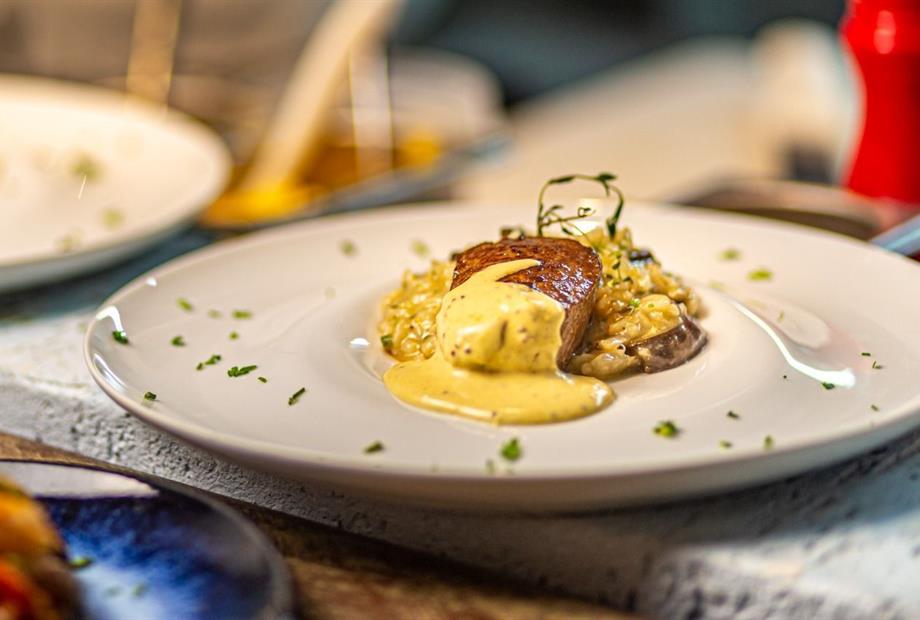 whatsapp image 2022-03-01 at 10.58.16 (15).jpeg