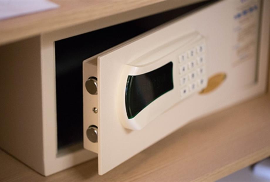 MONTES CLAROS - Luxo_superior_casal_1.jpg