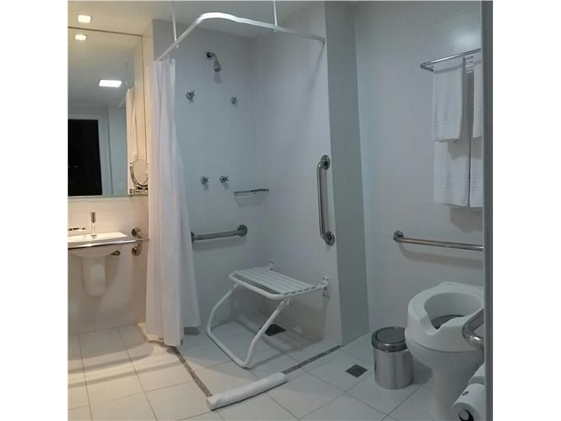 BANHEIRO ADAPTADO