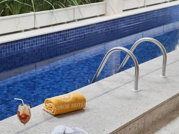 windsor brasilia piscina 3.jpg