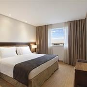 SUPERIOR PLUS COM CAMA CASAL