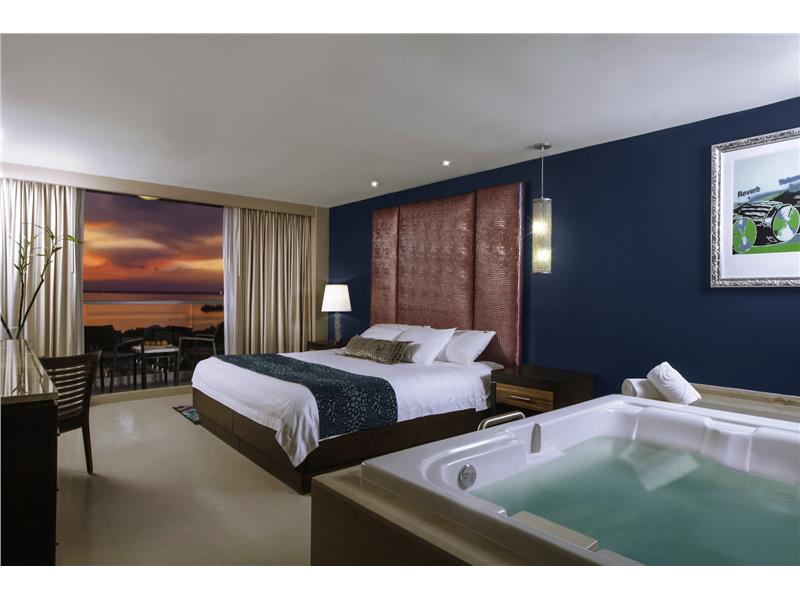 Deluxe Pure® Wellness King - Hard Rock Hotel Cancun
