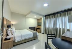 Family Room, 1 Queen Bed and 2 Single Beds