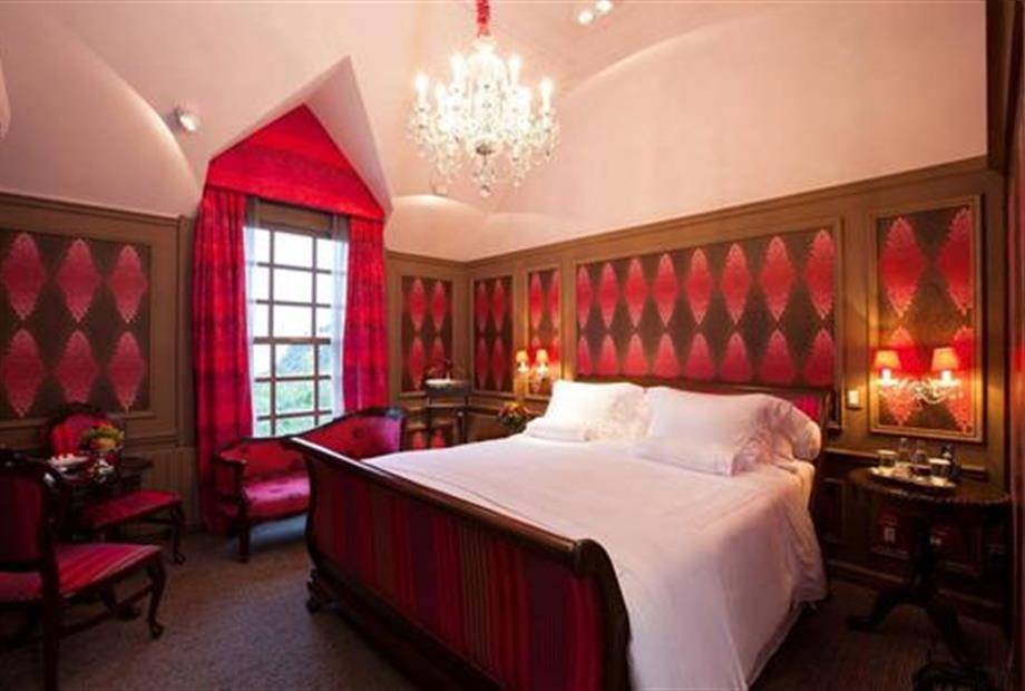 hsa-suite-granada-01.jpg.1024x0 (Copy).jpg