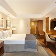 SUPERIOR COM CAMA CASAL