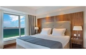LUXO COM CAMA CASAL do Windsor Marapendi Hotel