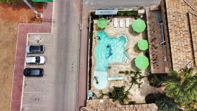 PISCINA FOTO  AEREA.jpeg