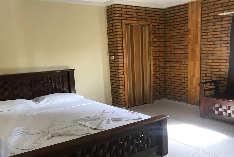 -4904788562986248773_121 (1).jpg