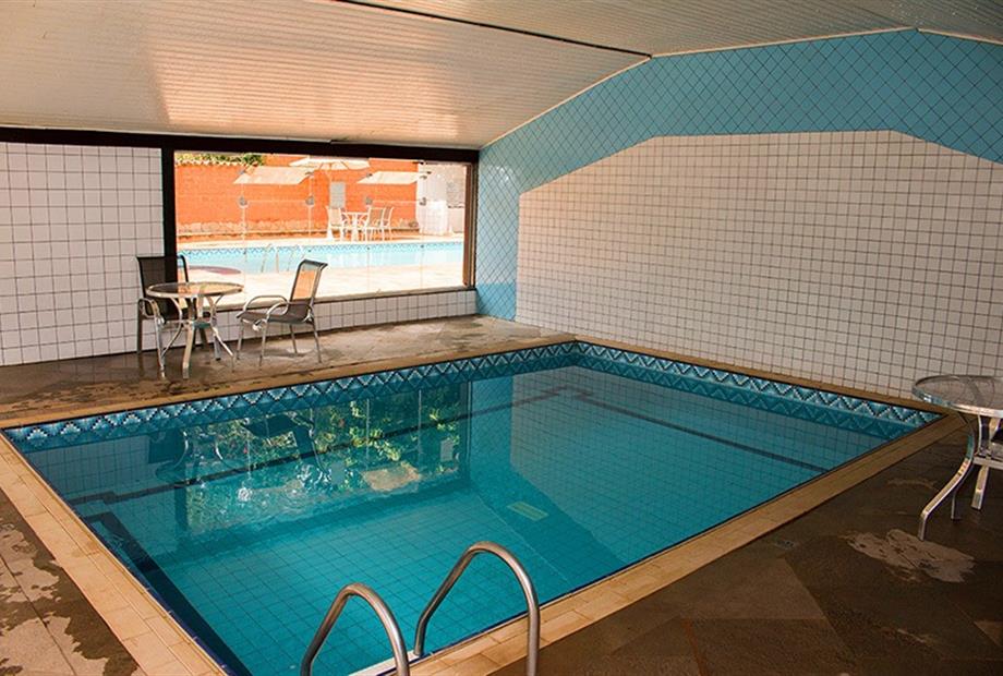 piscina aquecida.jpg