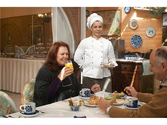 Cafe Tony, Mariza e Isabel.jpg