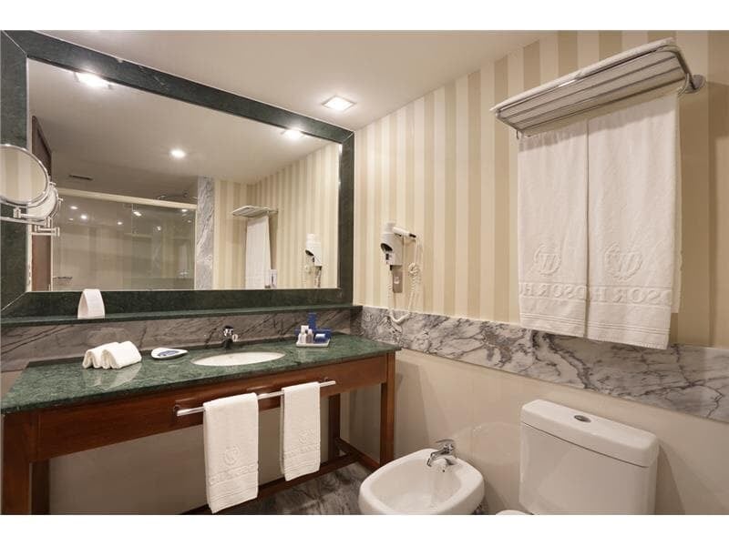 standard banheiro - windsor oceanico.jpg