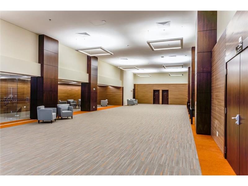 FOYER.jpg