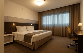 Superior cama de Casal do Blue Tree Premium Alphaville