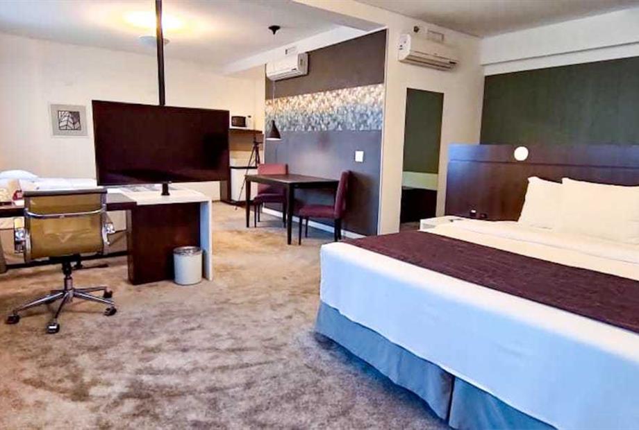 alphaville - quadruplo 3.jpeg