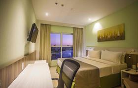 Standard - 1 Double Bed King Size - Non-Smoking of Praiamar Arena