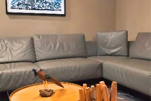 3 lobby 4_easy-resize.com.jpg