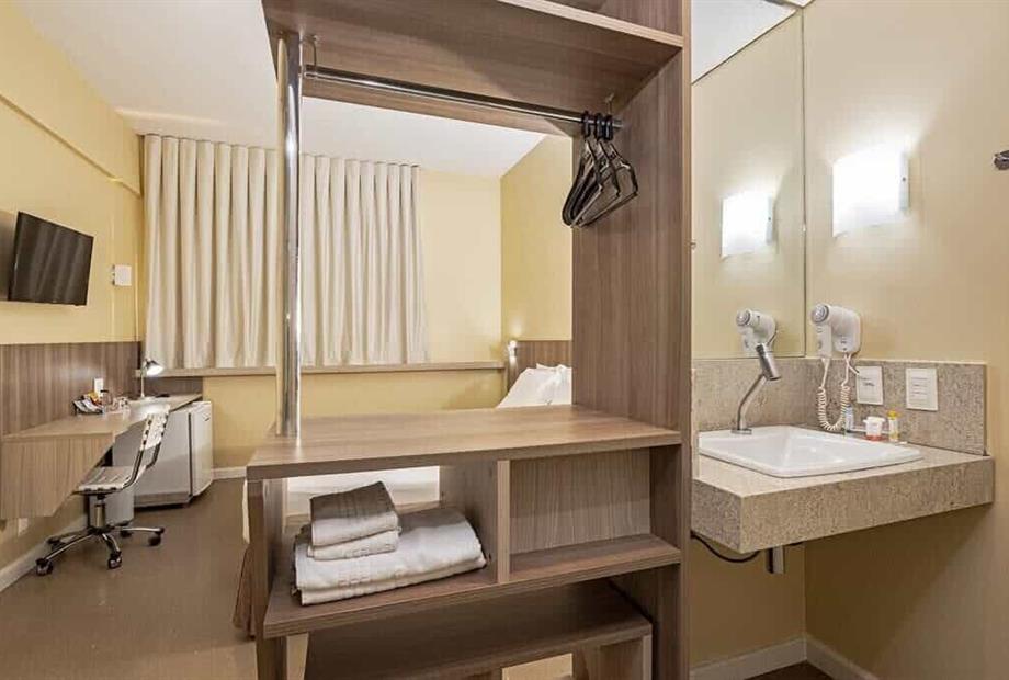 slca - standard casal - banheiro (4).jpg