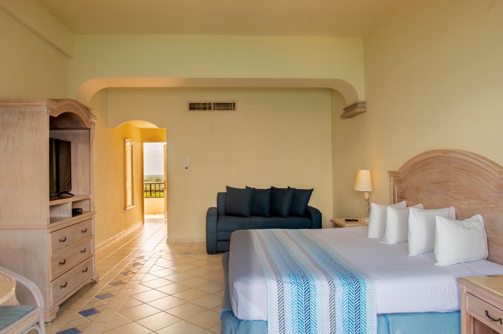 Sky Ocean View Rooms - c  sky ov king.jpeg