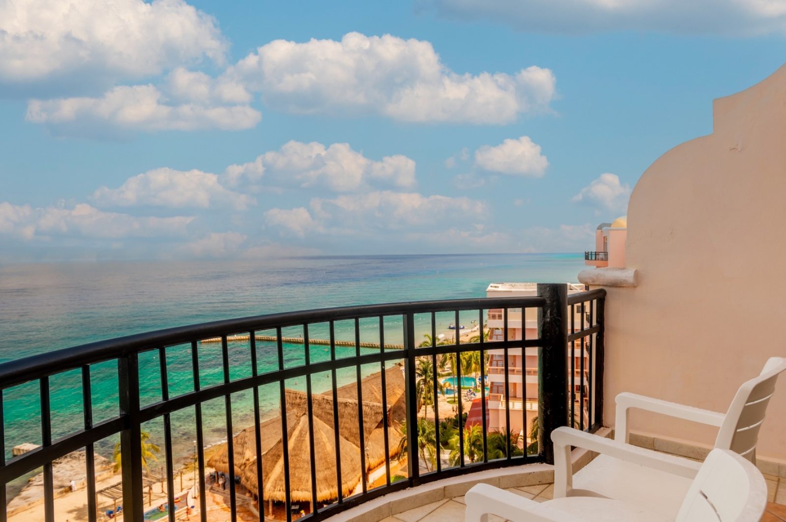 Deluxe Room - d sky top balcony.jpeg