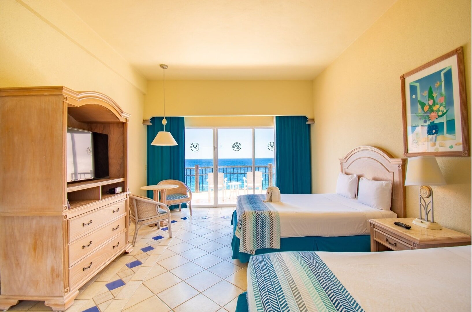 Deluxe Room - sky .jpg