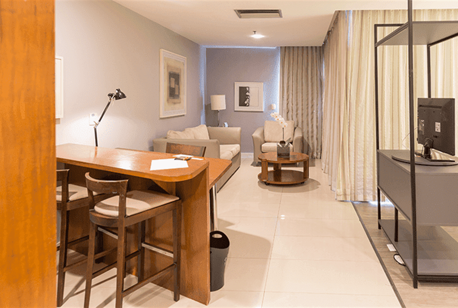 Classic Queen (1) - Reduzida.png